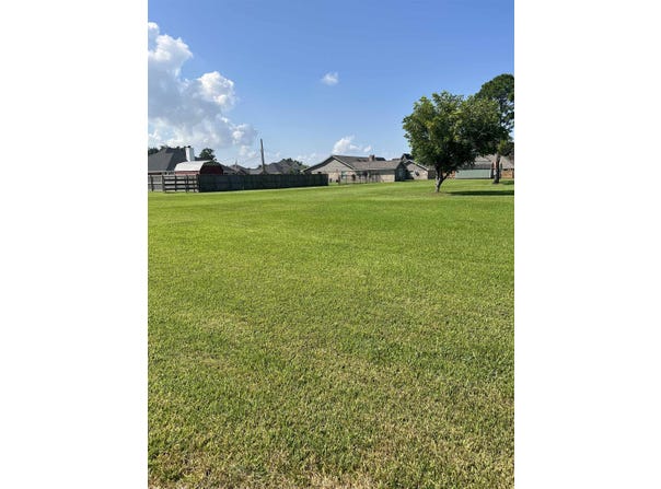 80th St., Port Arthur, TX 77642