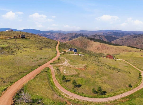 968 Turkey Roost Dr, Livermore, CO 80536
