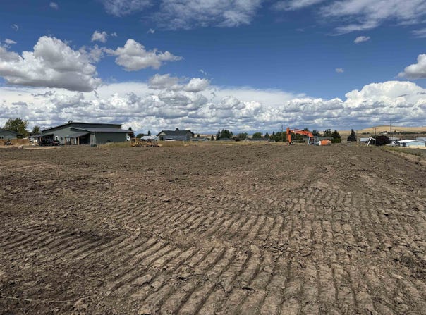 625 E Summit St, Reardan, WA 99029