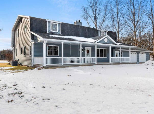 1007 SCHABOW Street, GRESHAM, WI 54128