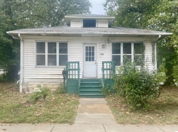 500 S Forest Avenue, Carbondale, IL 62901