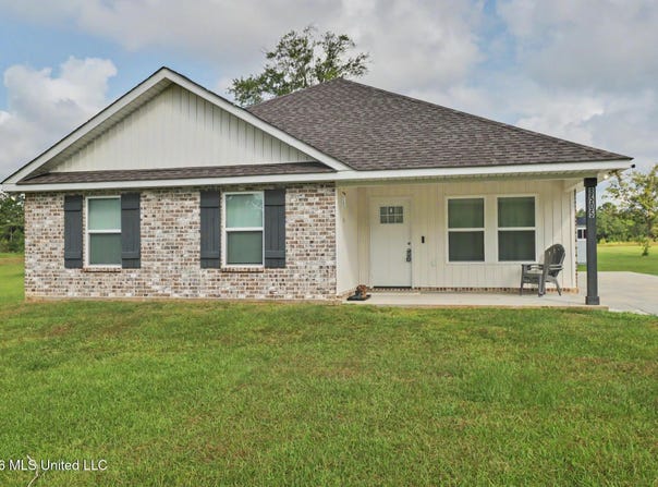 8505 Mint Julep Drive, Perkinston, MS 39573