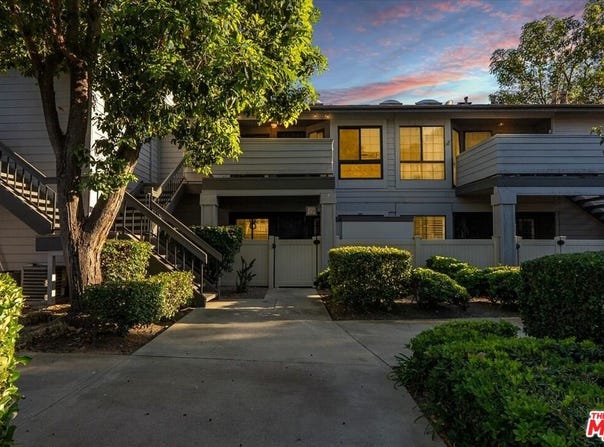 883 W 34th St, Long Beach, CA 90806