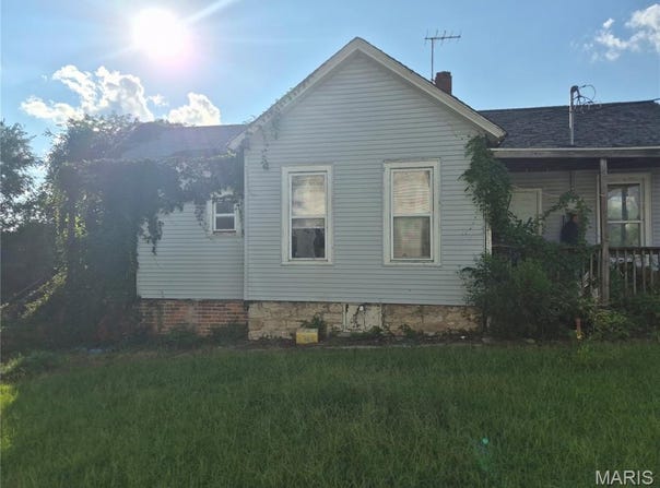 811 Paris Avenue, Hannibal, MO 63401