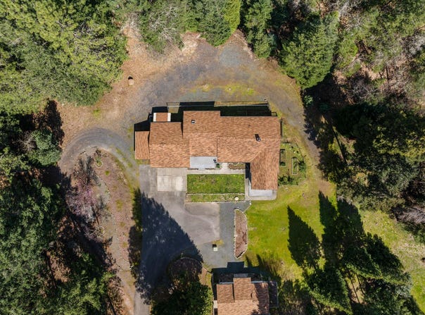 2276 Azalea Drive, Grants Pass, OR 97526