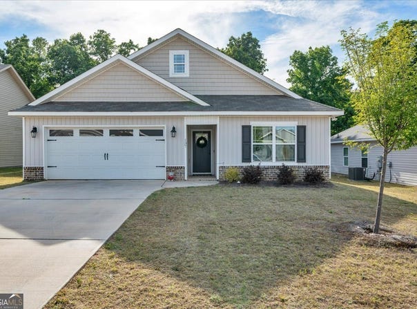 137 Red Tail Circle, Byron, GA 31008