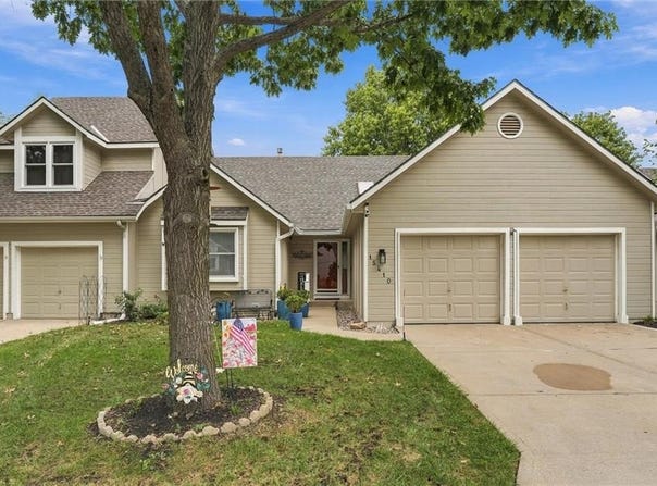15410 Floyd Street, Overland Park, KS 66223
