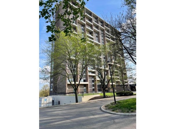 1000 Urlin Avenue, Columbus, OH 43212