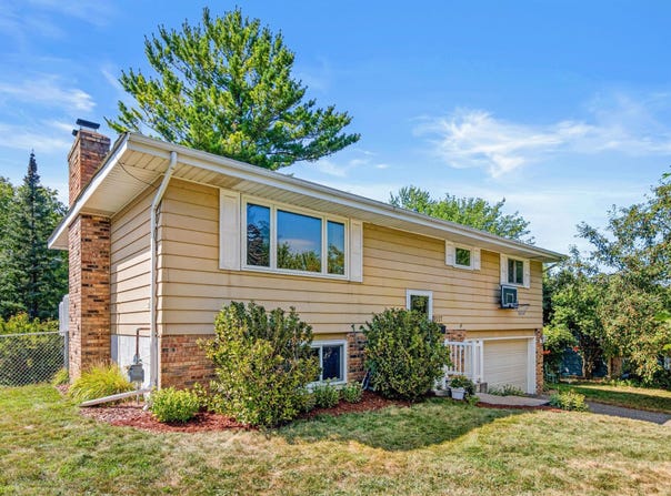 3117 Jersey Avenue N, Crystal, MN 55427