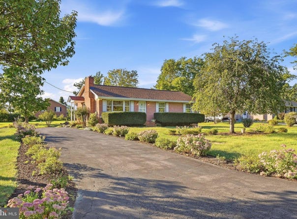 306 POE Drive, FRONT ROYAL, VA 22630