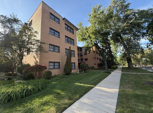 500 Washington Boulevard, Oak Park, IL 60302
