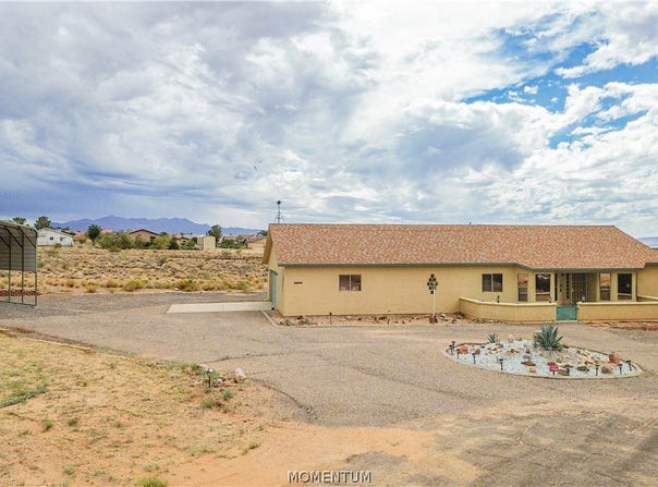 7706 E Silver Concho Court, Kingman, AZ 86401