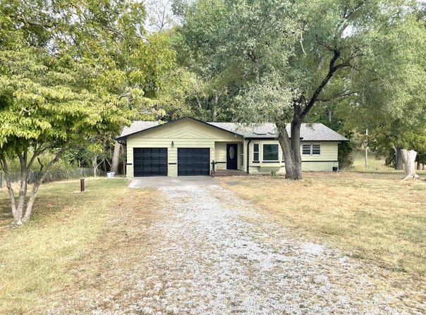 1906 Michael Lane, Nixa, MO 65714