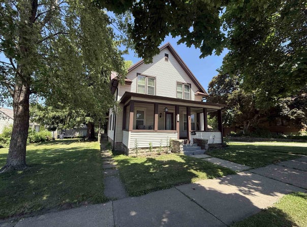 310 E Monroe Street, Tomah, WI 54660