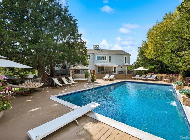 Westhampton Beach, NY 11978