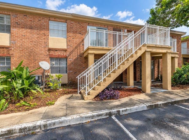 484 BANYON TREE Circle, MAITLAND, FL 32751