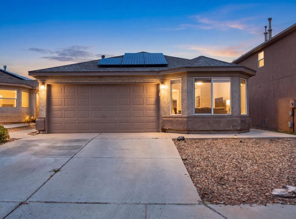 9009 Lower Meadow Trail SW, Albuquerque, NM 87121