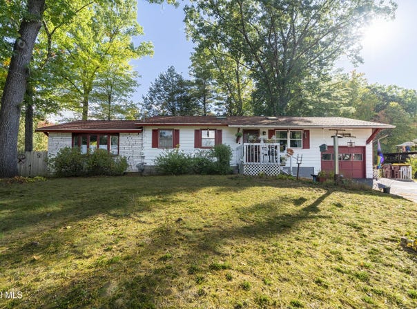 37 Whippletree Drive, Ballston Spa, NY 12020