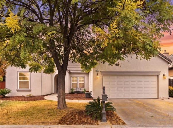 4769 N Emerald Peak Drive, Clovis, CA 93619