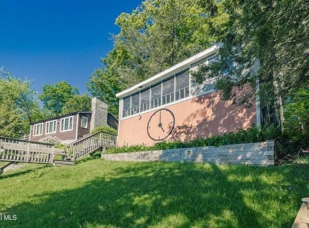 2540 May Rd., Hagaman, NY 12074