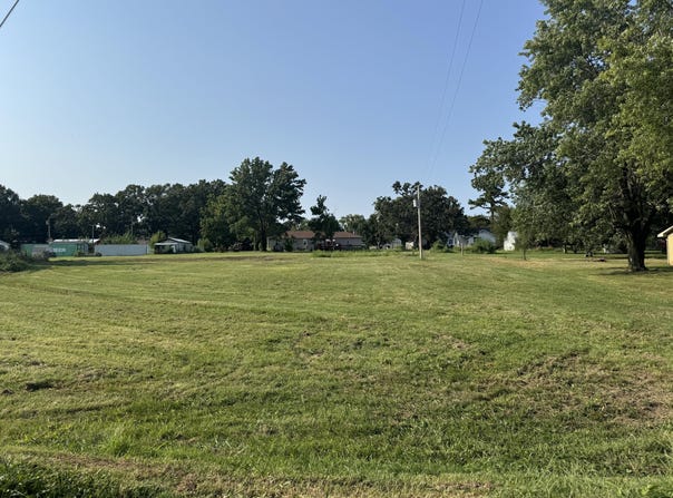 487 E Jefferson Street, Niangua, MO 65713