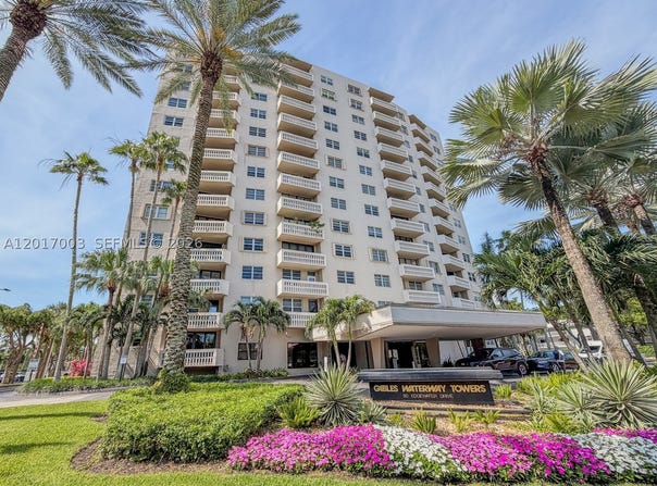 90 Edgewater Dr, Coral Gables, FL 33133