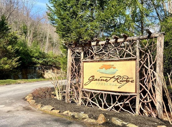 17 Garnet Road, Sylva, NC 28779