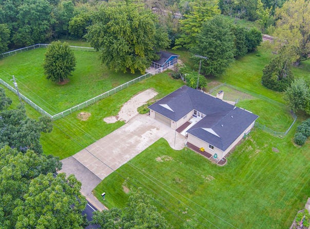 32836 Genoa Road, Genoa, IL 60135