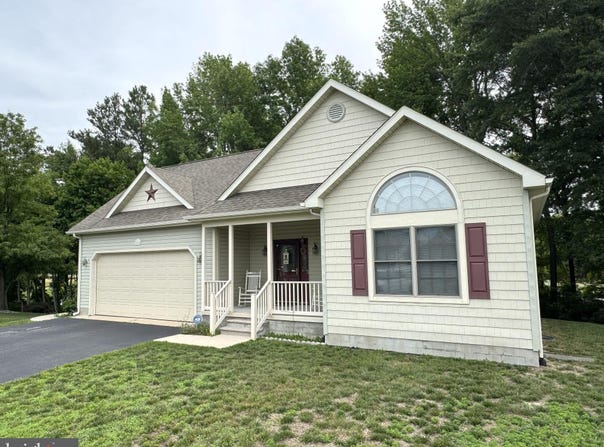 130 MEADOW Drive, SEAFORD, DE 19973