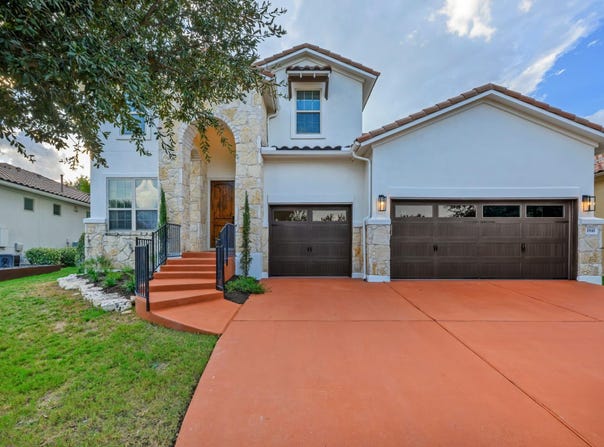 1941 Harvest Dance Dr, Leander, TX 78641
