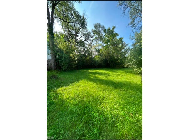 422 E Foss Avenue, Flint, MI 48505