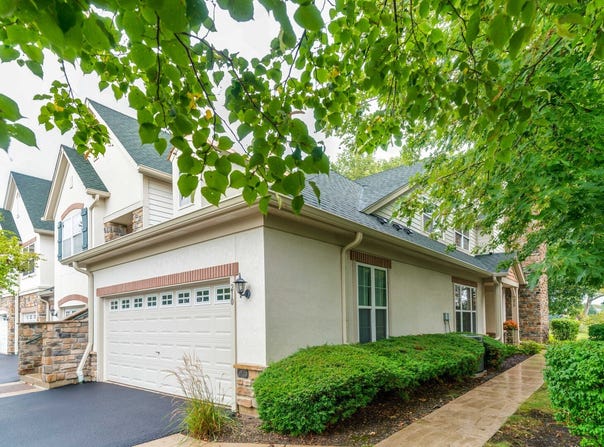 210 Shadow Creek Circle, Vernon Hills, IL 60061