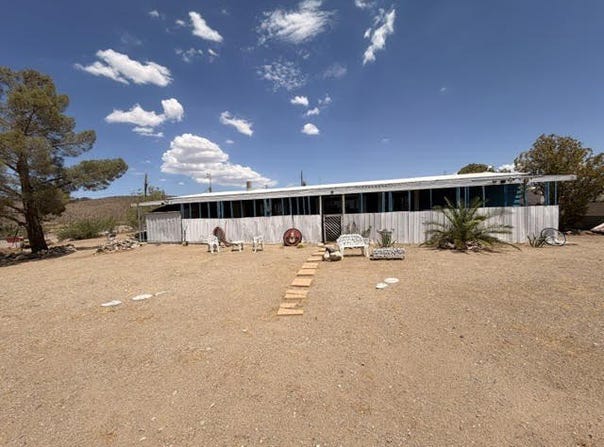 6975 W Cinch Drive, Dolan Springs, AZ 86441