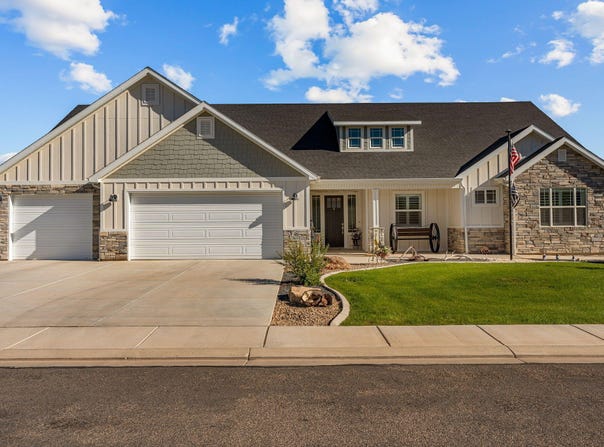 563 E 5020 N, Enoch, UT 84721