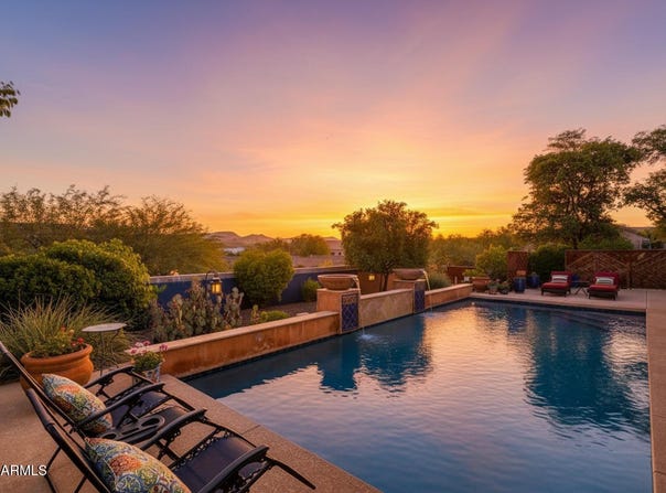 14 W SUMMERSET Drive, Phoenix, AZ 85085