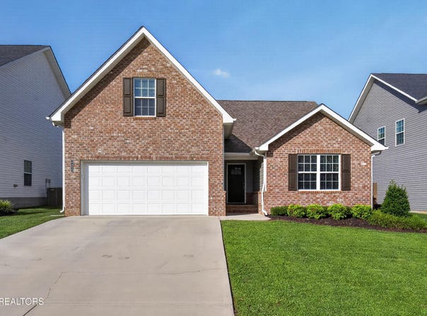 4852 Stoneyhurst Lane, Knoxville, TN 37918