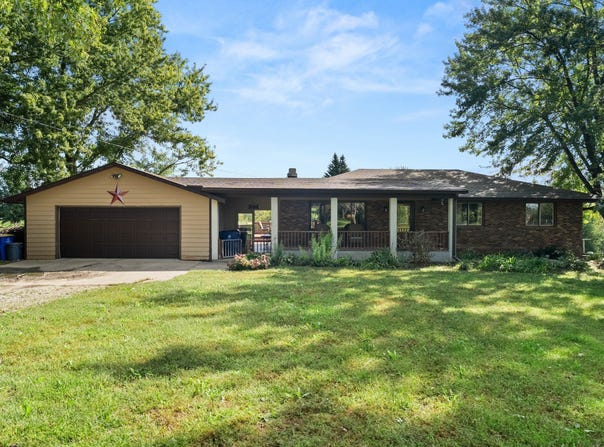 1410 Walnut Lane, Cumming, IA 50061