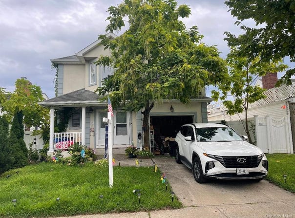 458 E Pine Street, Long Beach, NY 11561