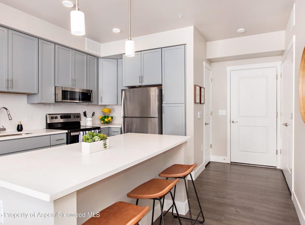 253 Wulfsohn Road, Glenwood Springs, CO 81601