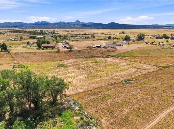 Firebird Road, Paulden, AZ 86334