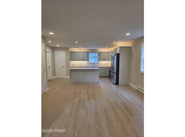 411 Avenue F, Matamoras, PA 18336