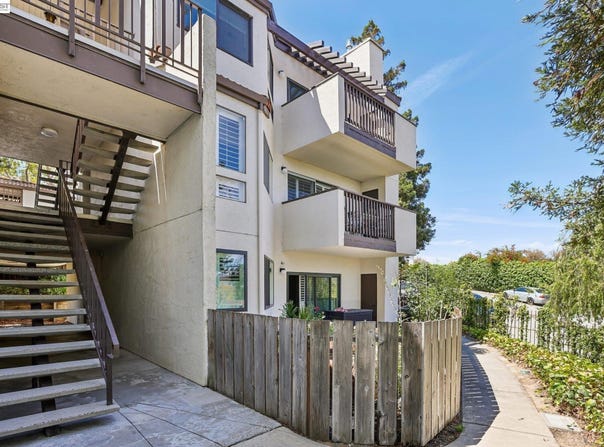 21062 Gary Dr, Hayward, CA 94546