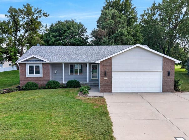 511 Eagle Lane, Underwood, IA 51576