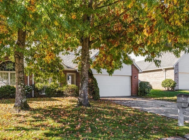 379 Country View Drive, Lower Burrell, PA 15068