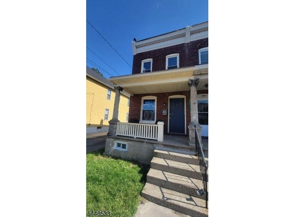 244 Irwin St, Phillipsburg Town, NJ 08865-2440