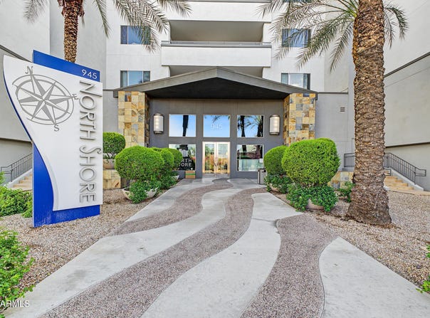 945 E PLAYA DEL NORTE Drive, Tempe, AZ 85288