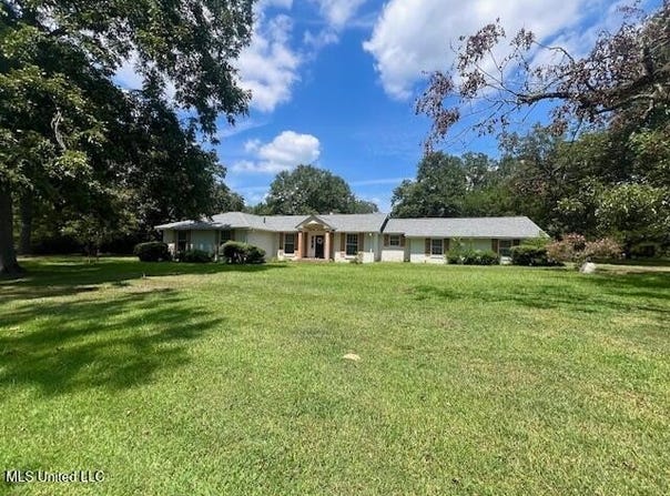 206 Lewis Street, Florence, MS 39073