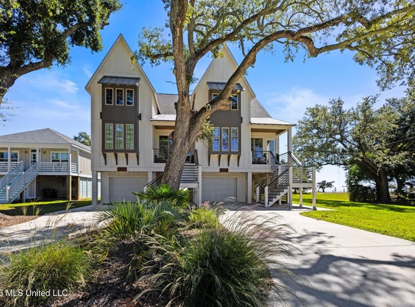 119 E 5th Street, Long Beach, MS 39560