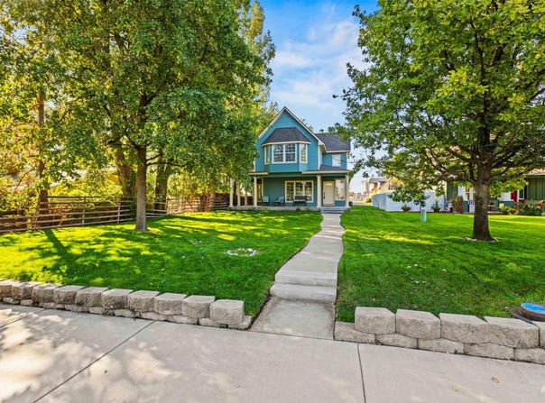 675 E Pine Ave, Meridian, ID 83642