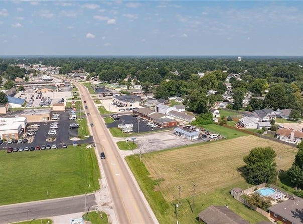 IL-140, Bethalto, IL 62010